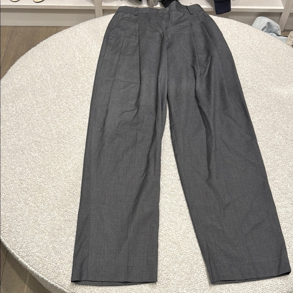 The Frankie Shop Gray Trousers - XS. Never worn